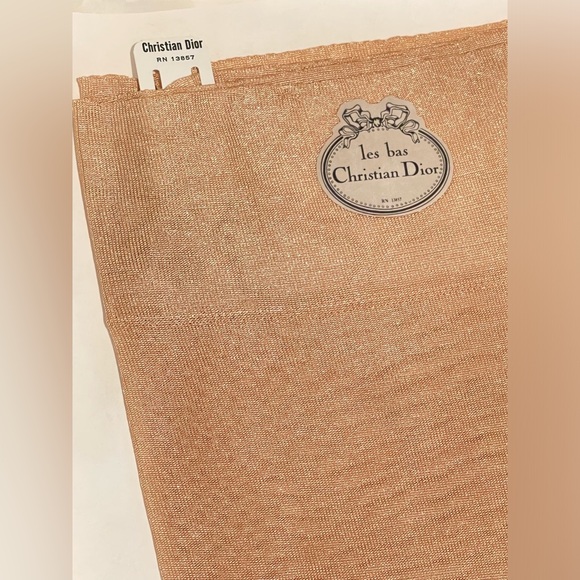 SOLD! PAIR Vintage Les Bas Christian Dior Stockings Desoie Sleek Beige Sz 10.5 - Picture 5 of 14